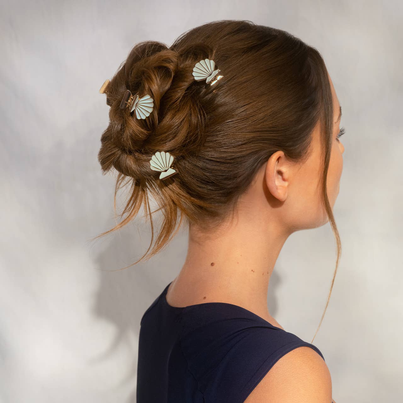 Metal Clam Shell Hair Clip 2pc Set : Gold & Pearlized Cream