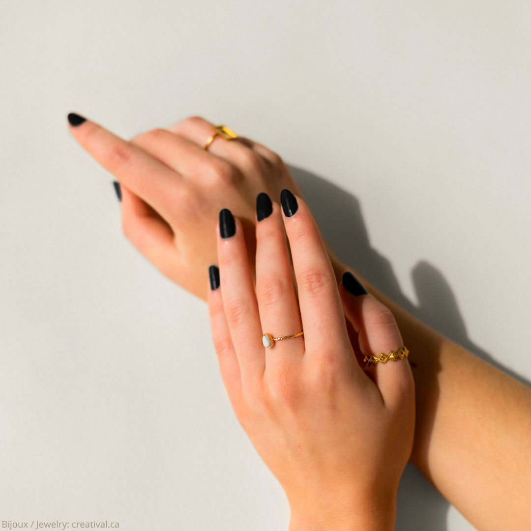 Black Heart : Vegan & 21-free Nail Polish