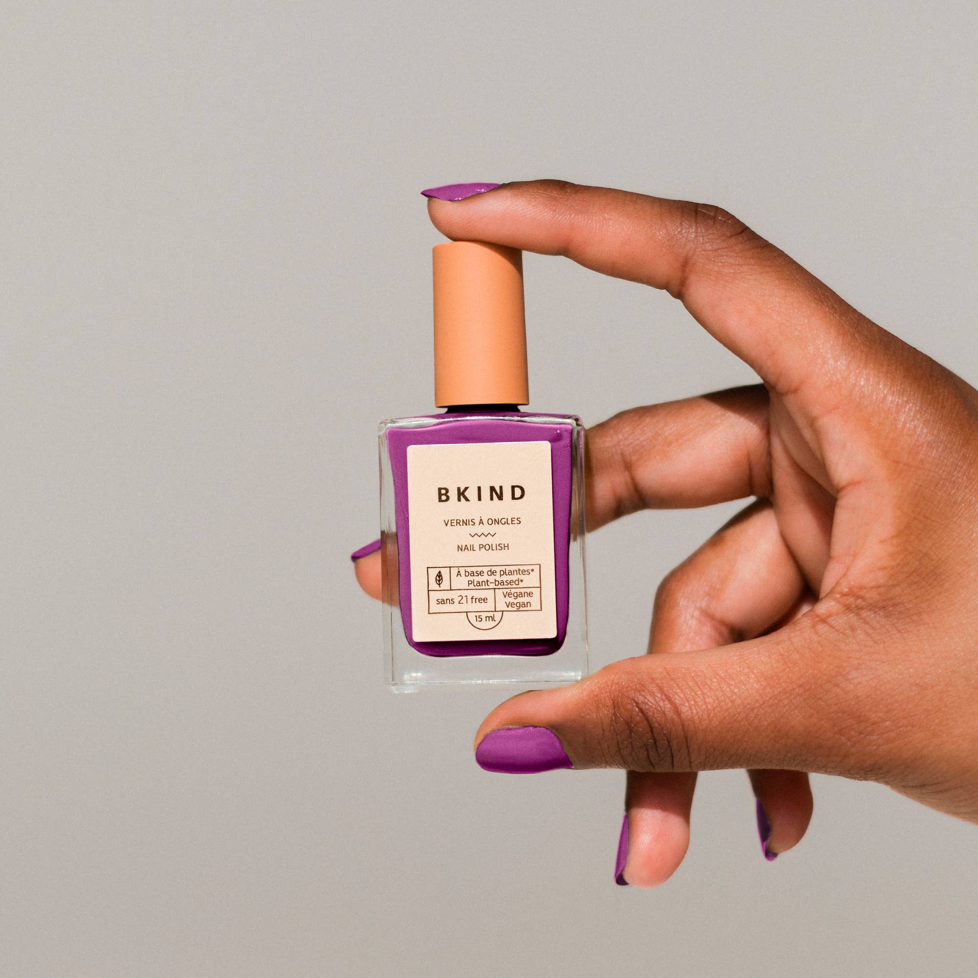 Aries : Vegan & 21-free Nail Polish