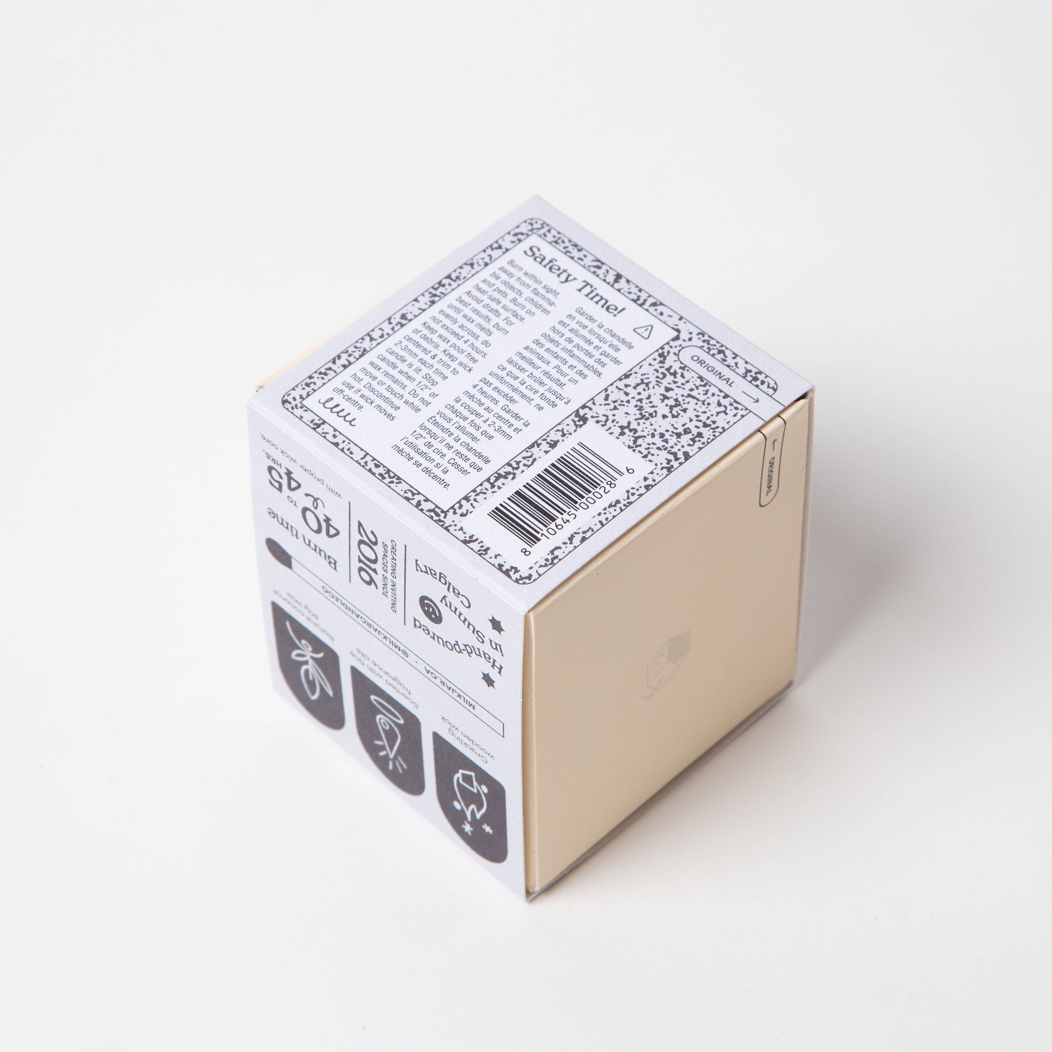 Aurora : Mahogany Teakwood & Aspen Coconut Soy 8oz Candle