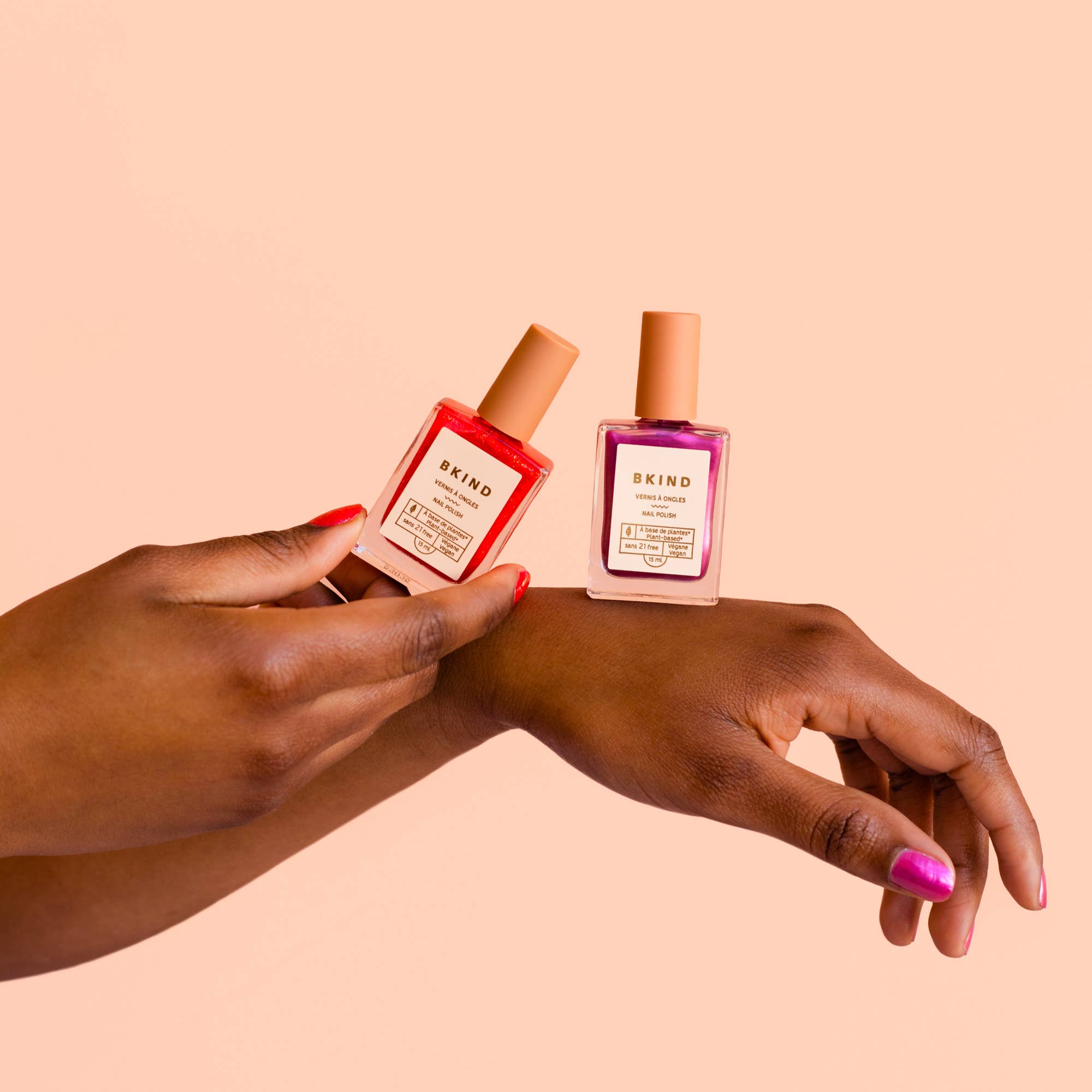 Cosmo : Vegan & 21-free Nail Polish